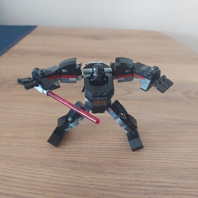 darth-vader-robot-4.jpg