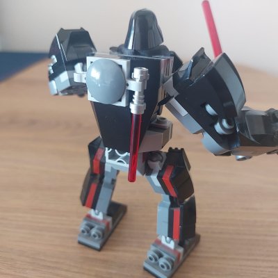 darth-vader-robot-7.jpg