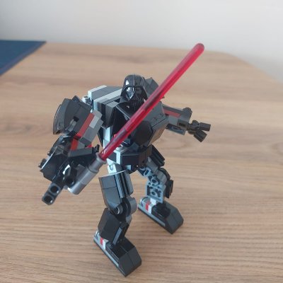 darth-vader-robot-8.jpg